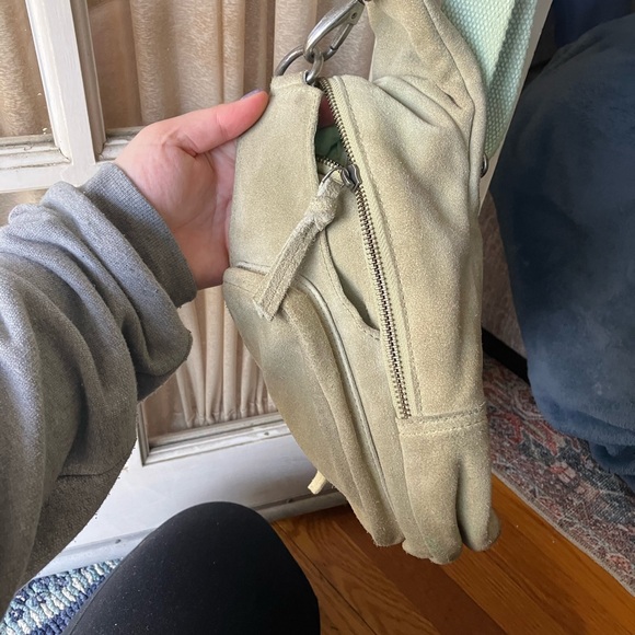 Free people Hudson sling bag in green - Picture 6 of 9